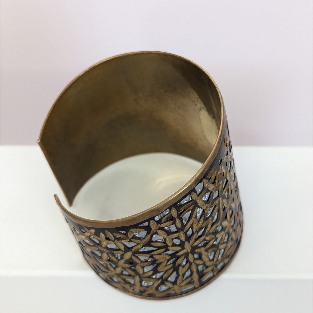 Brass Inlay Cuff Bracelet Metallic Silver Tone Etched Cutout Detail Boho India - Picture 3 of 13